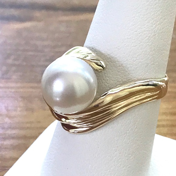 Meet your Posher, Bliss Jewelry - Picture 16 of 16